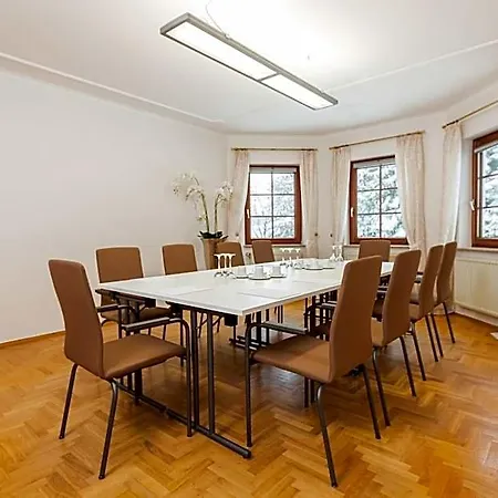 Hotel Zum Taufstein 4*