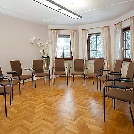 Hotel Zum Taufstein 4*